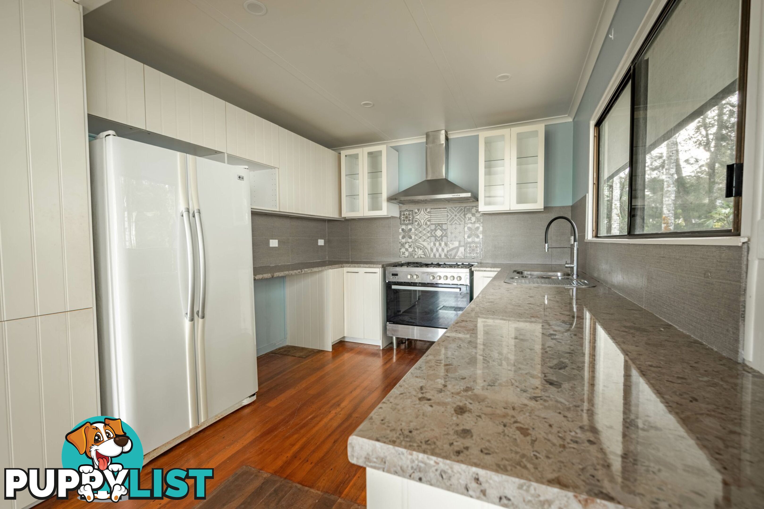 6 Yacht Street RUSSELL ISLAND QLD 4184
