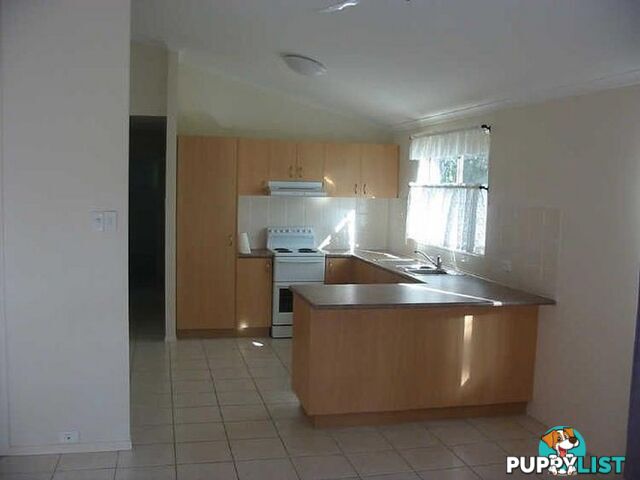 5 Bowen RUSSELL ISLAND QLD 4184