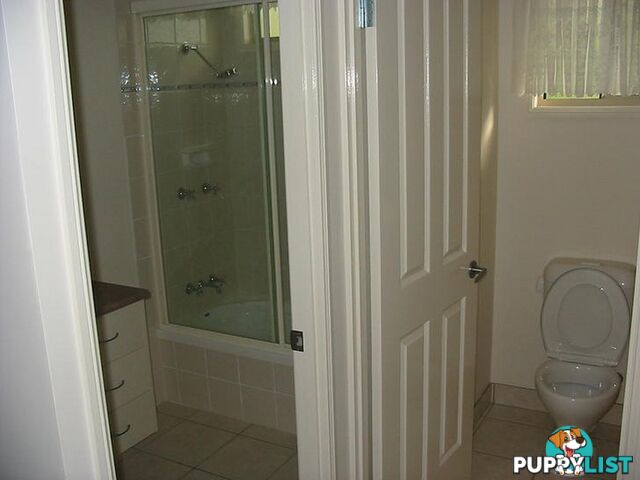 5 Bowen RUSSELL ISLAND QLD 4184