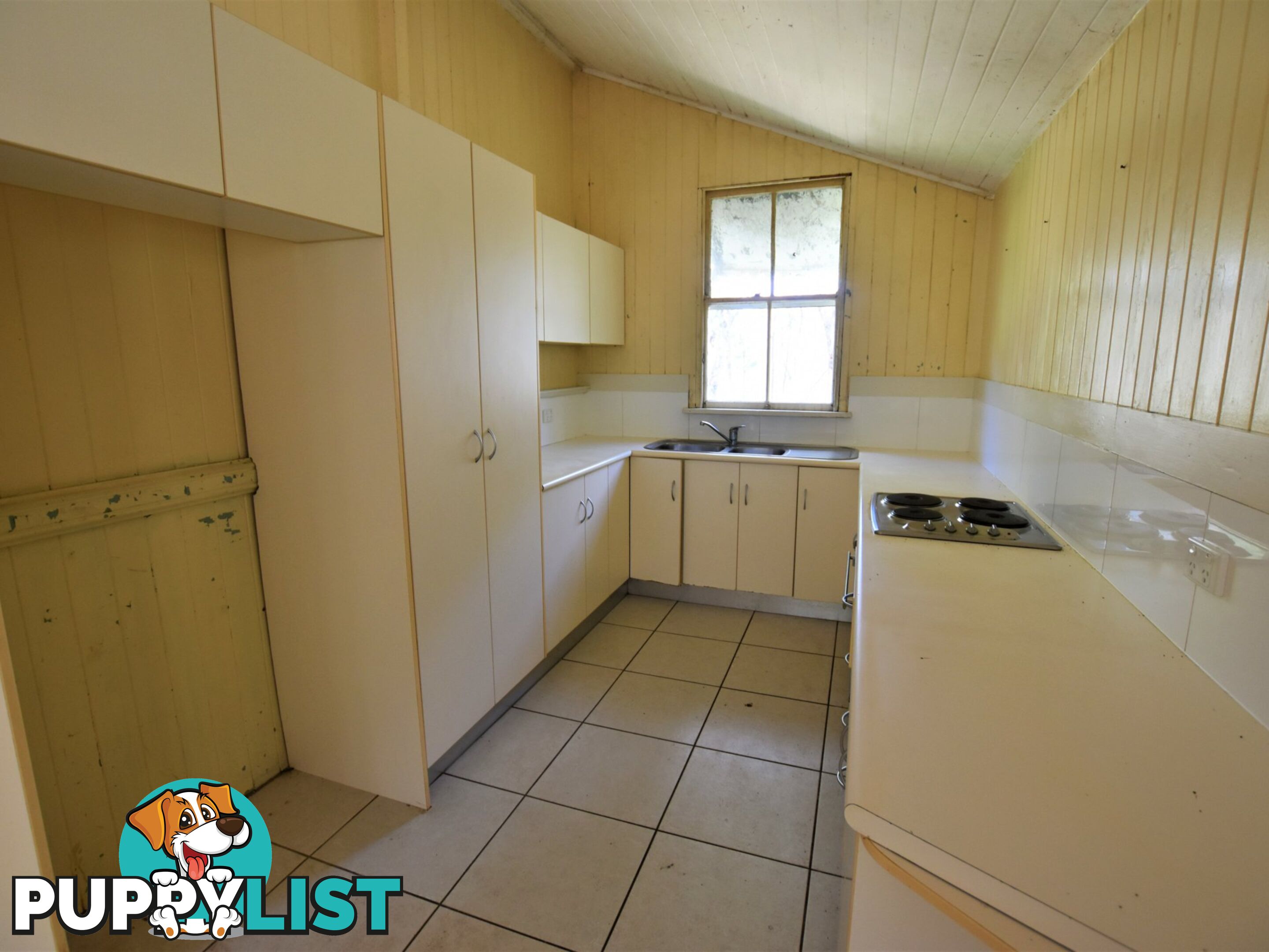 96 Hacking Ridge Road RUSSELL ISLAND QLD 4184