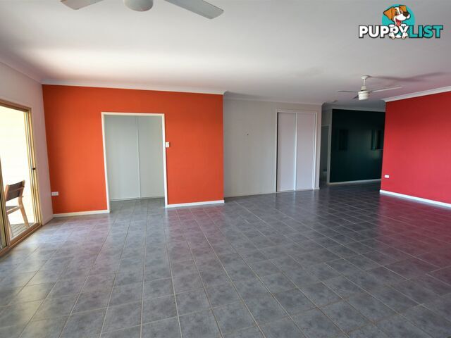 35 Bay Dve RUSSELL ISLAND QLD 4184
