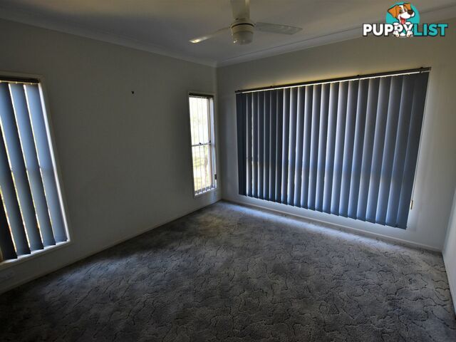 35 Bay Dve RUSSELL ISLAND QLD 4184