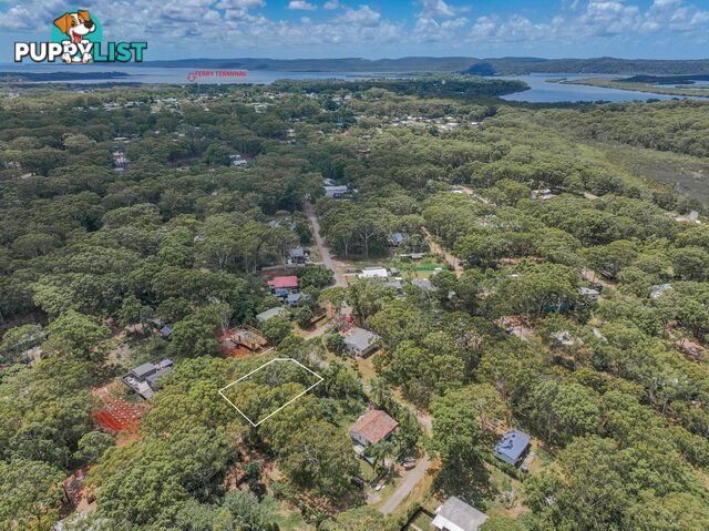 1 Manson Pde RUSSELL ISLAND QLD 4184