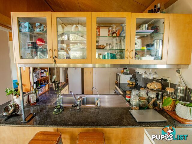 14 Thompson Esp RUSSELL ISLAND QLD 4184
