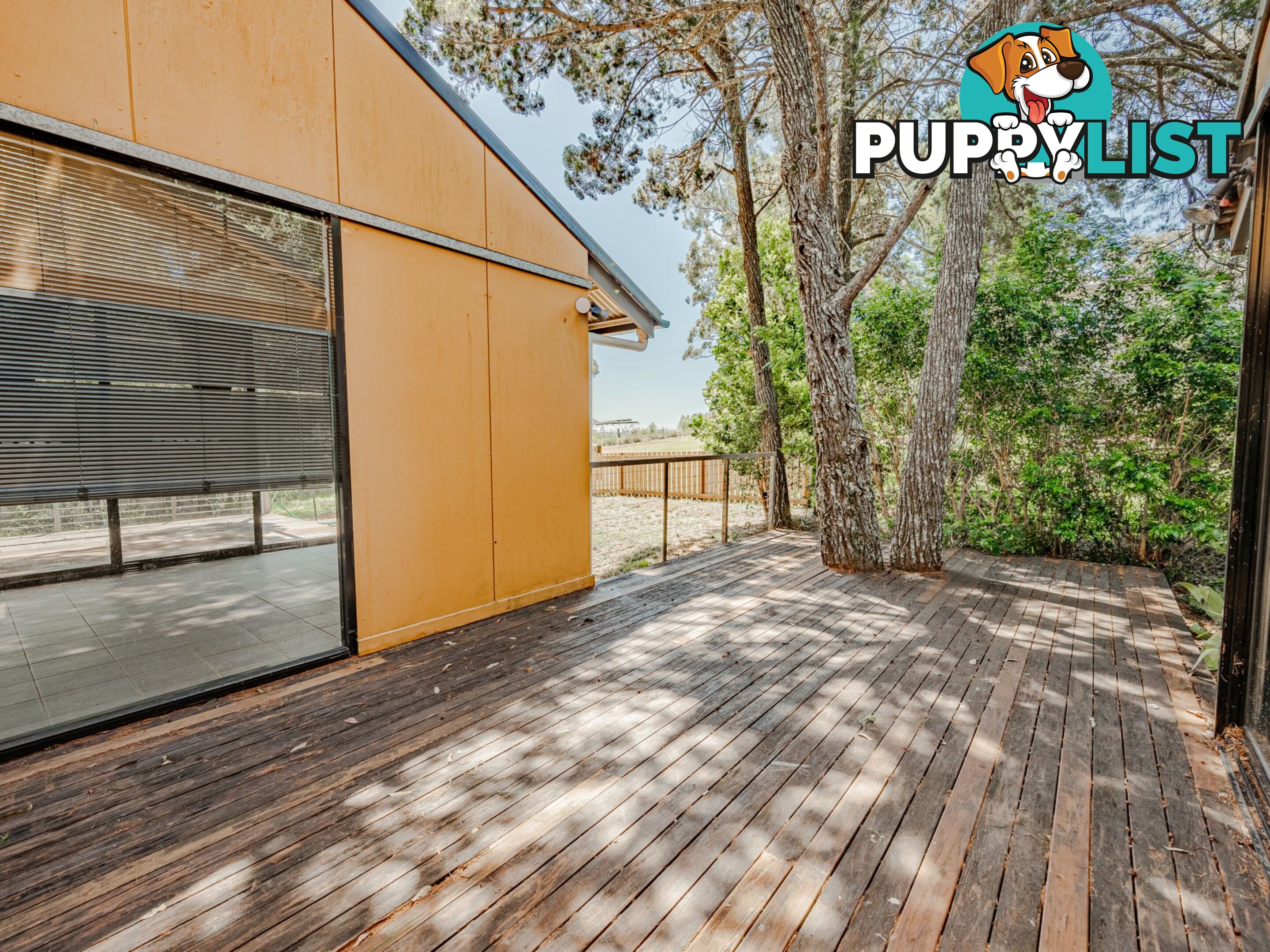 14 Thompson Esp RUSSELL ISLAND QLD 4184