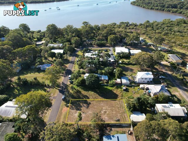 4 Wilma Crescent RUSSELL ISLAND QLD 4184