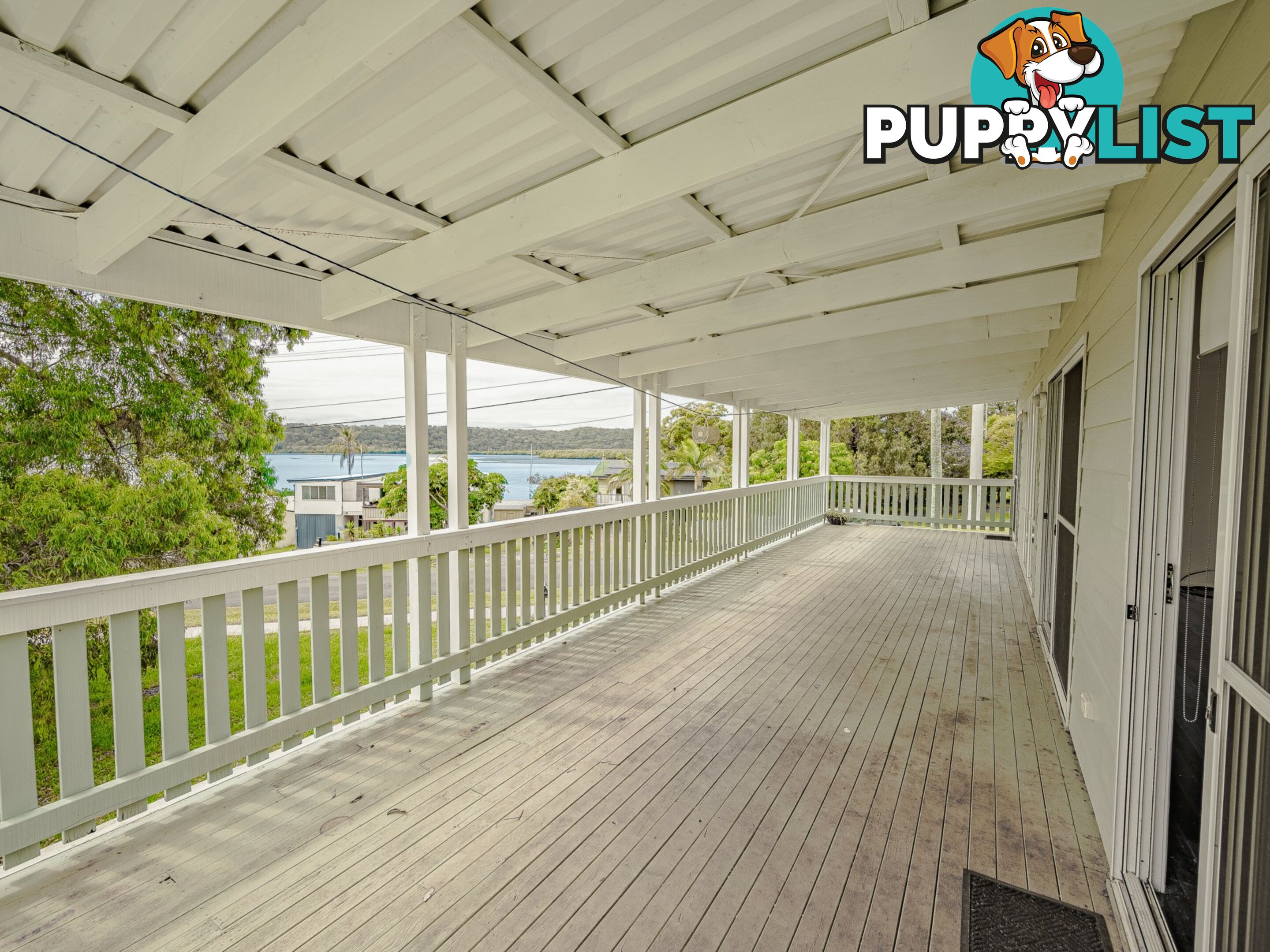 37 Canaipa Point Dve RUSSELL ISLAND QLD 4184