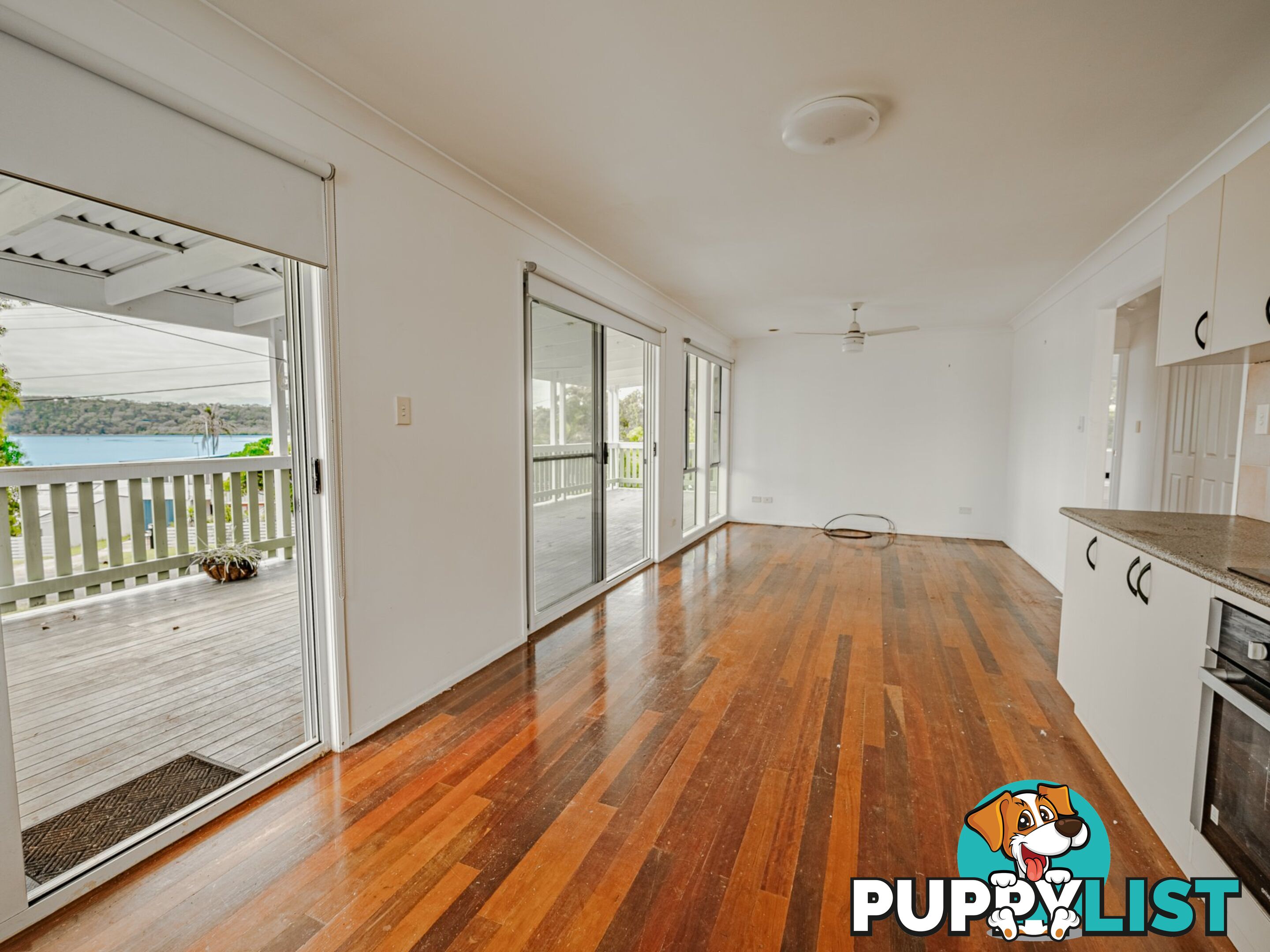 37 Canaipa Point Dve RUSSELL ISLAND QLD 4184