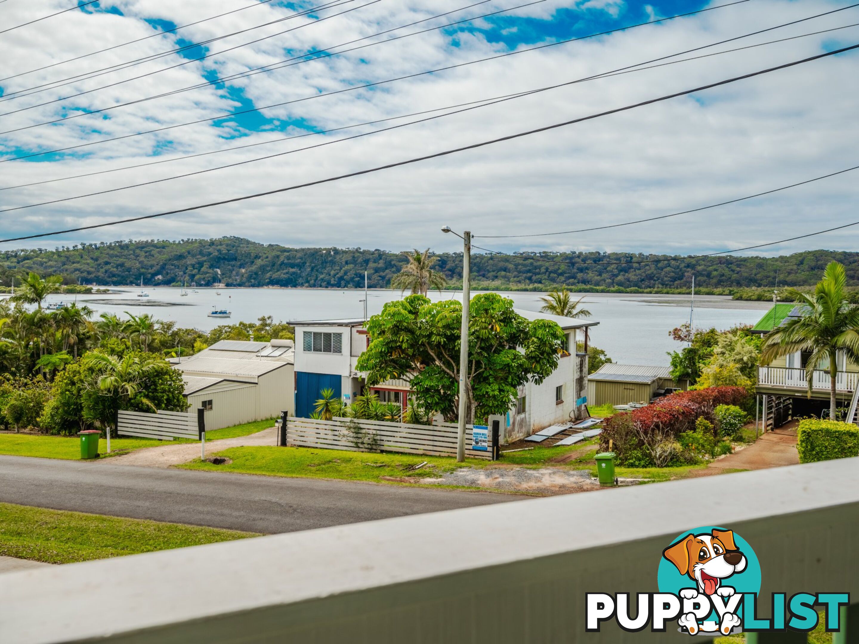 37 Canaipa Point Dve RUSSELL ISLAND QLD 4184