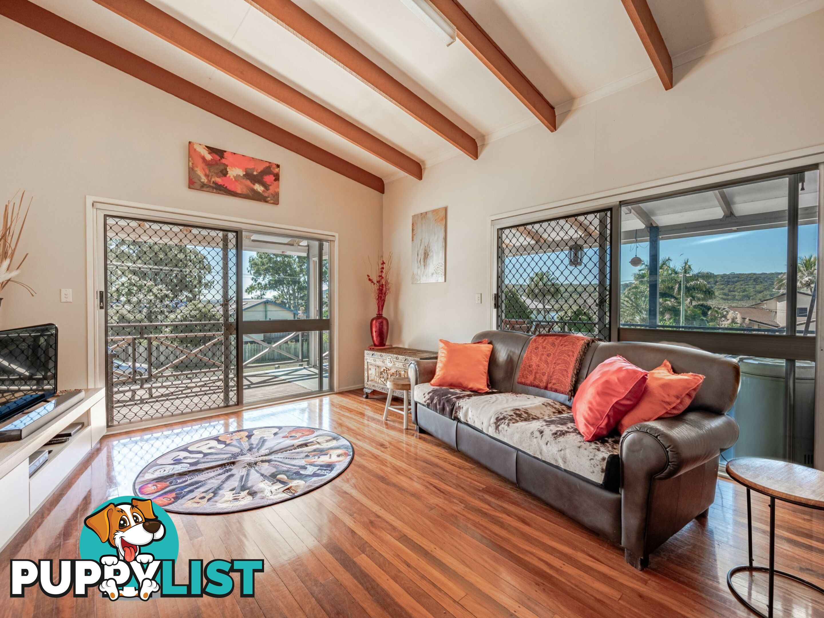 70 Barcelona Terrace RUSSELL ISLAND QLD 4184