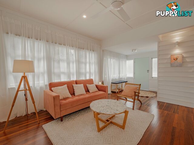 39 Barcelona Tce RUSSELL ISLAND QLD 4184