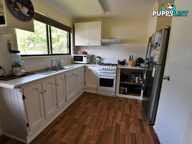 5 Carnation Court RUSSELL ISLAND QLD 4184