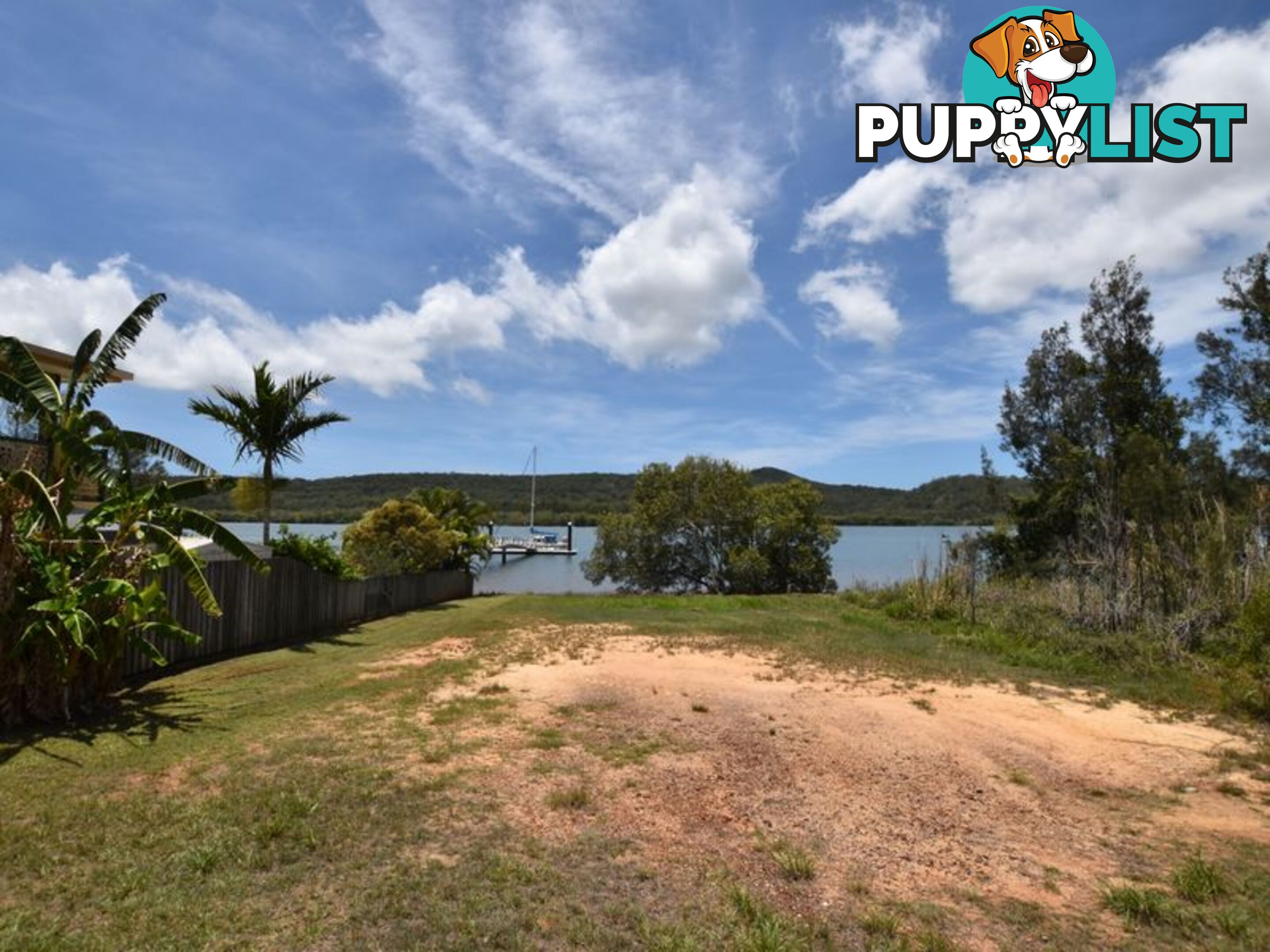 77 Wahine Dve RUSSELL ISLAND QLD 4184