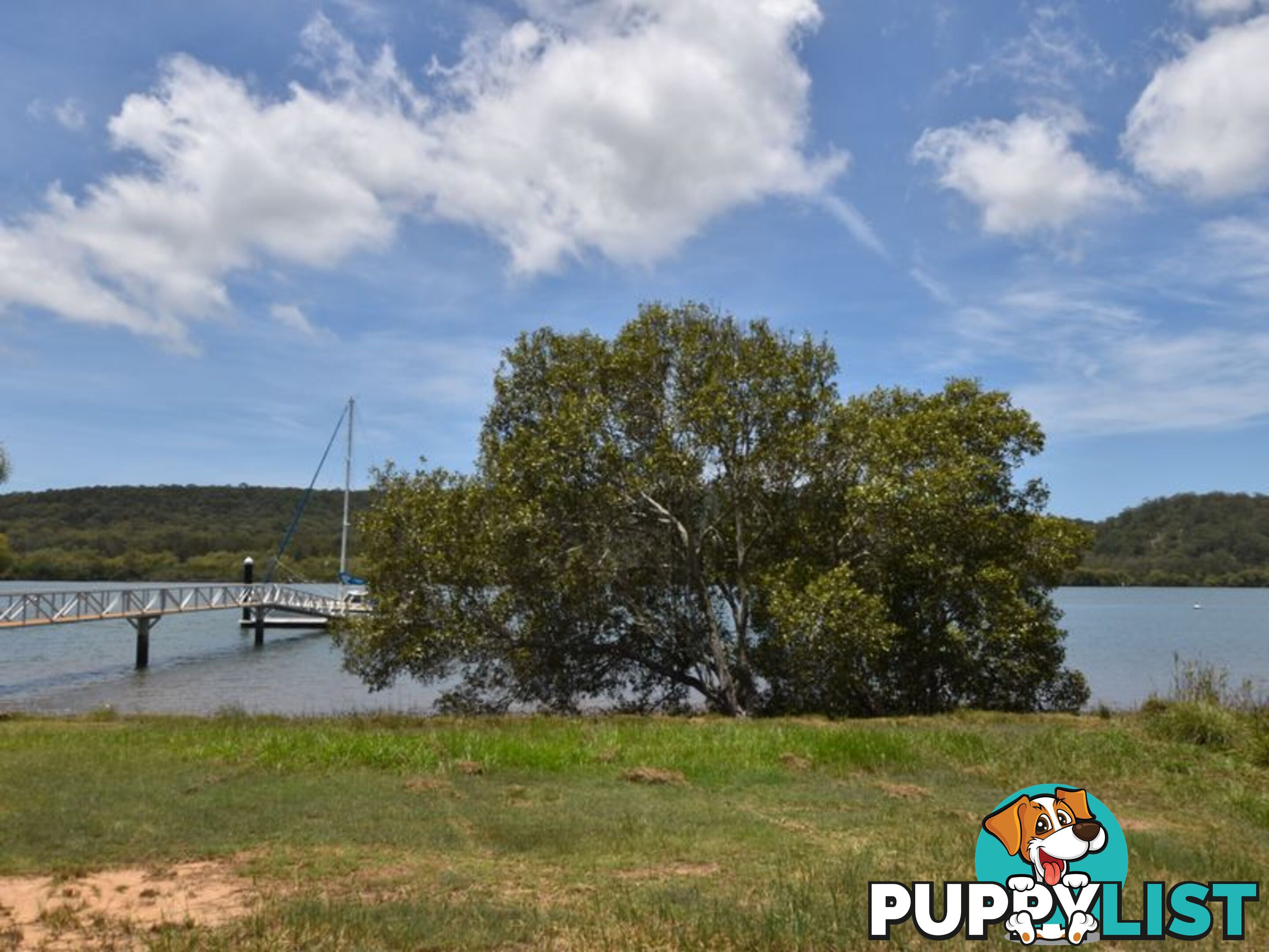 77 Wahine Dve RUSSELL ISLAND QLD 4184