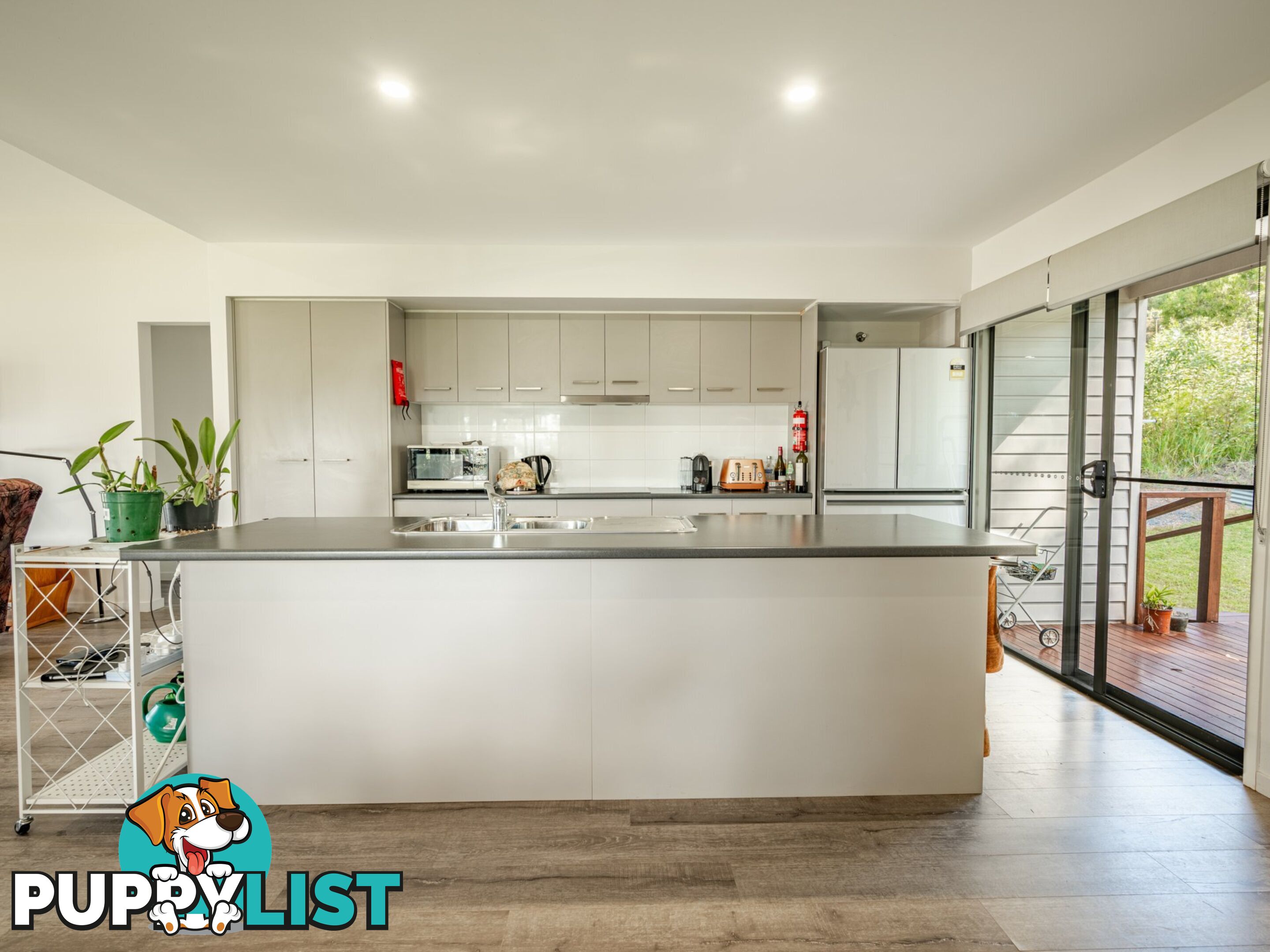 54 Wahine Drive RUSSELL ISLAND QLD 4184