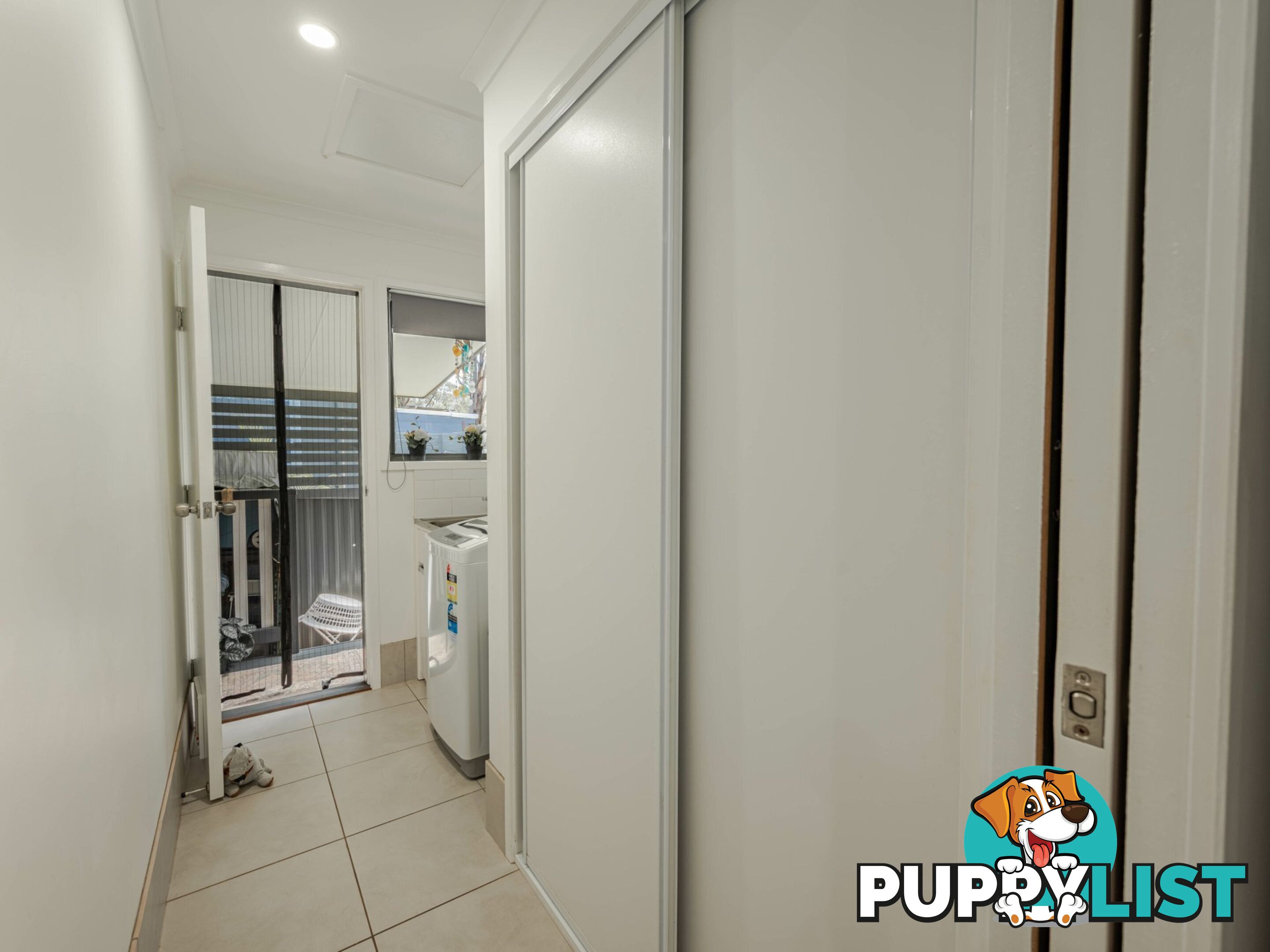 15 LAU STREET RUSSELL ISLAND QLD 4184