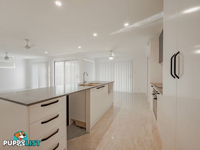 18 Tierney Terrace RUSSELL ISLAND QLD 4184