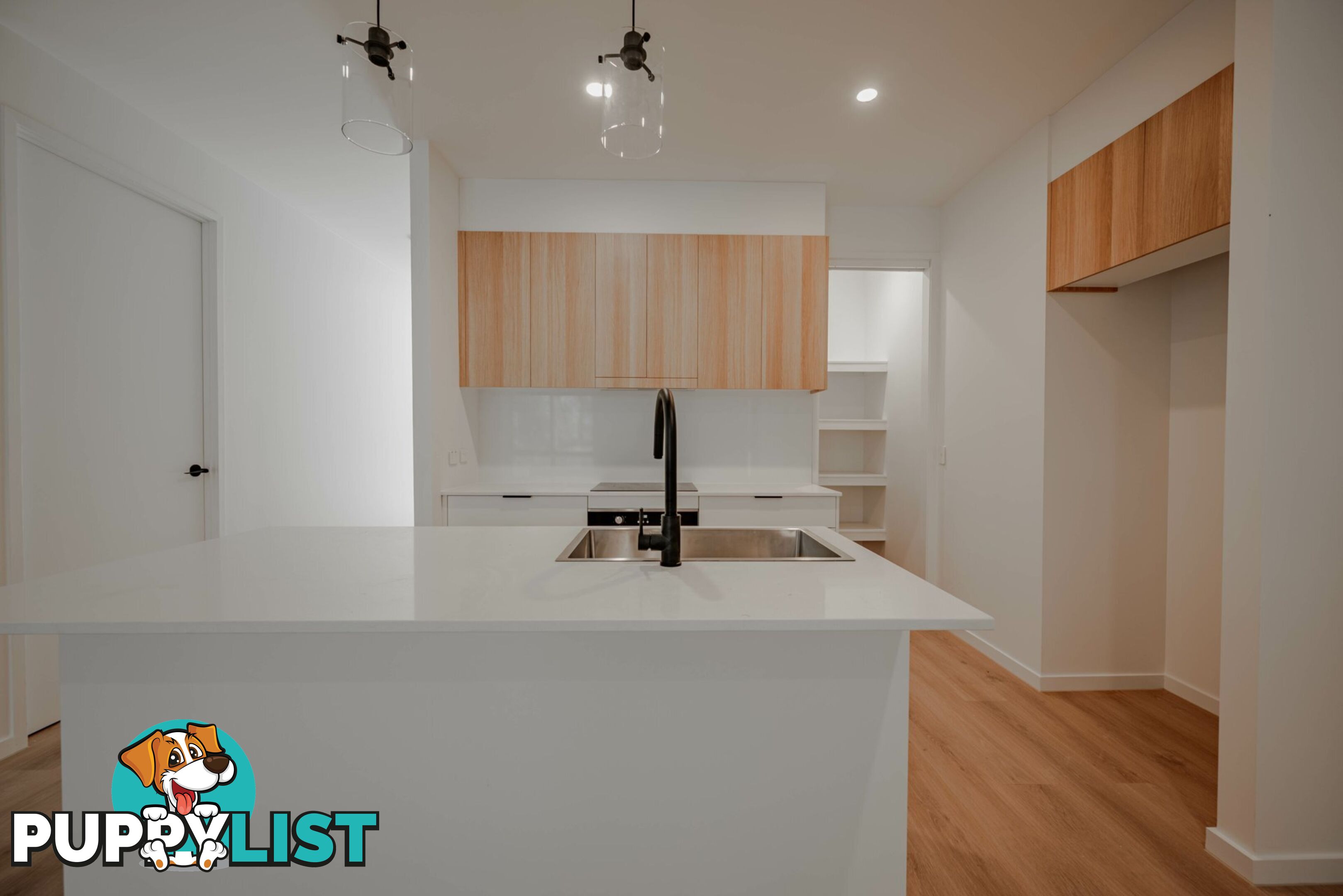 48 Channel St RUSSELL ISLAND QLD 4184