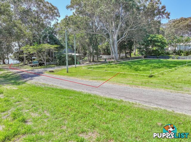 4 Thompson Street RUSSELL ISLAND QLD 4184