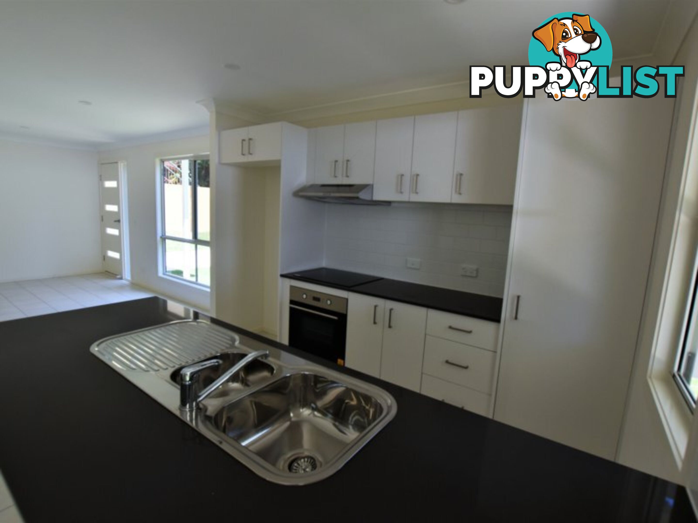 4 Koro Street RUSSELL ISLAND QLD 4184