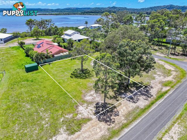 23 Tenanne Street RUSSELL ISLAND QLD 4184