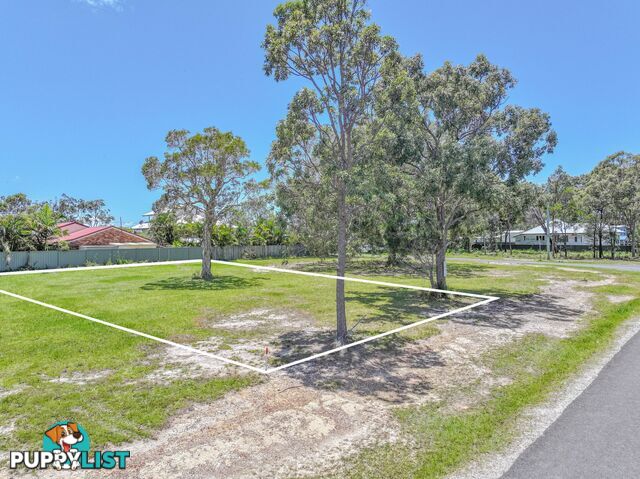 23 Tenanne Street RUSSELL ISLAND QLD 4184