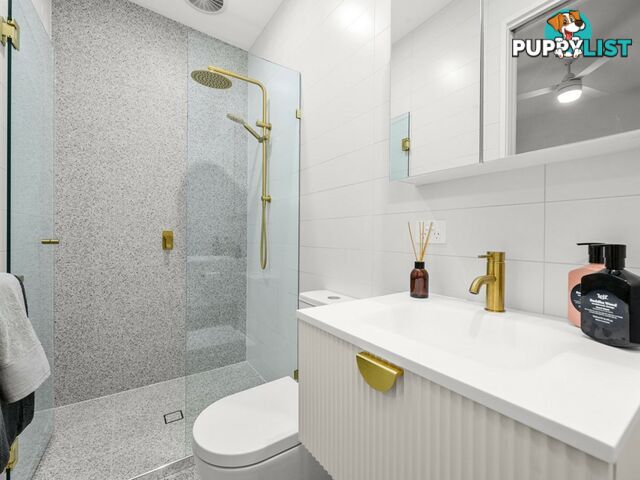 34 Laurel Street RUSSELL ISLAND QLD 4184