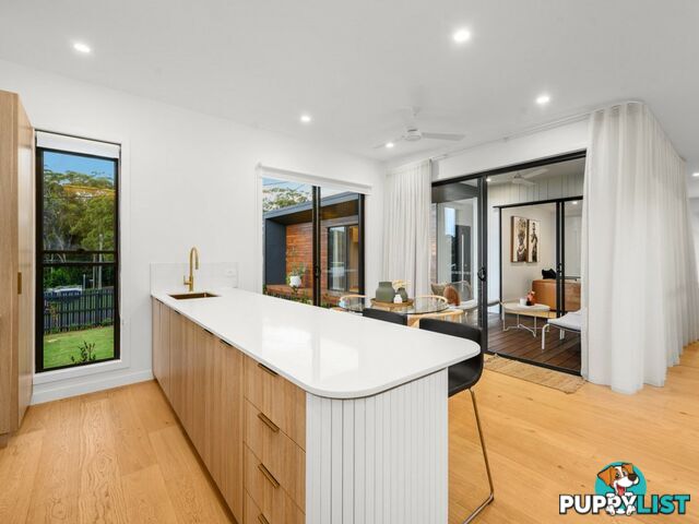 34 Laurel Street RUSSELL ISLAND QLD 4184