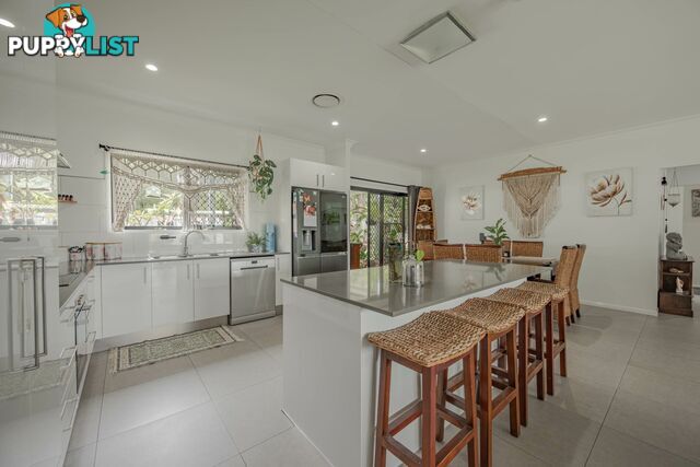 3 Medika Drive RUSSELL ISLAND QLD 4184