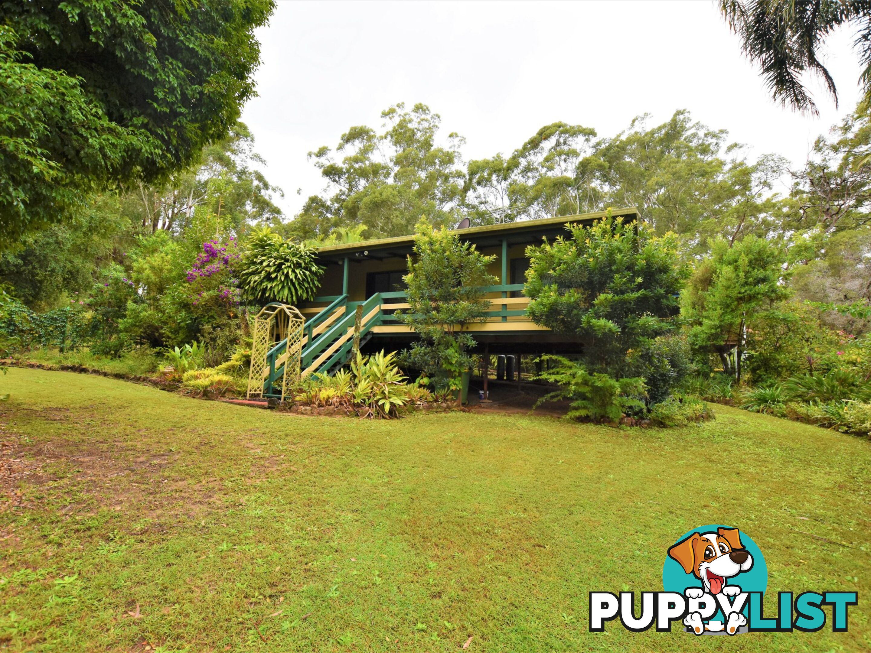 42 Ilumba Street RUSSELL ISLAND QLD 4184