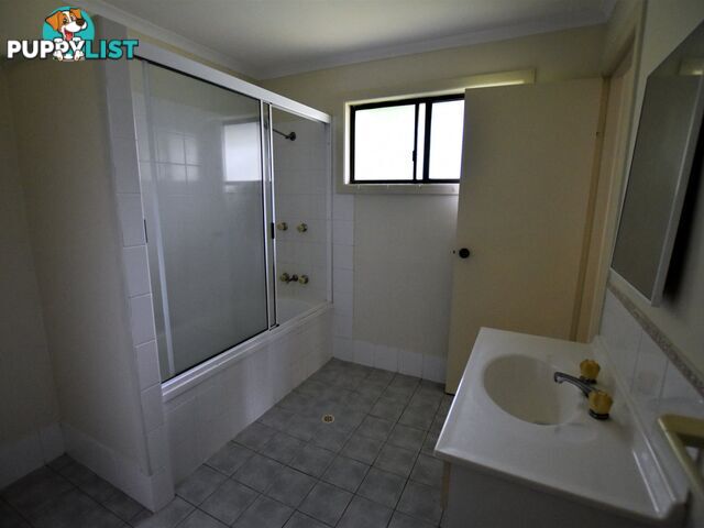 42 Ilumba Street RUSSELL ISLAND QLD 4184