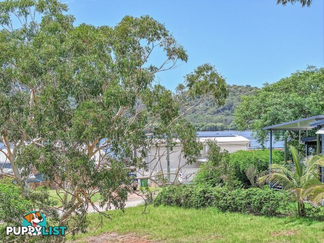 29 Scenic Dve RUSSELL ISLAND QLD 4184