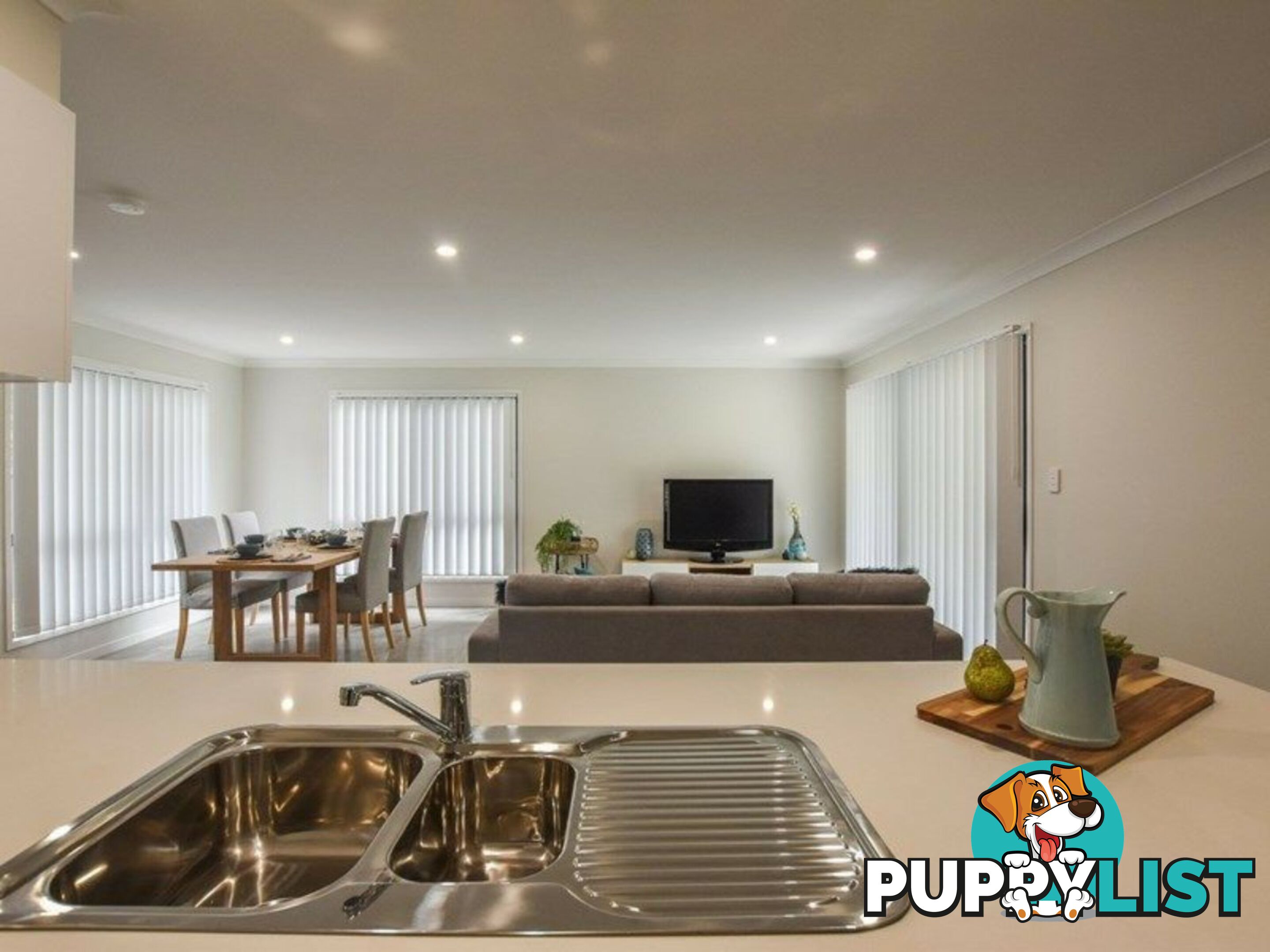 83 Kings Road RUSSELL ISLAND QLD 4184