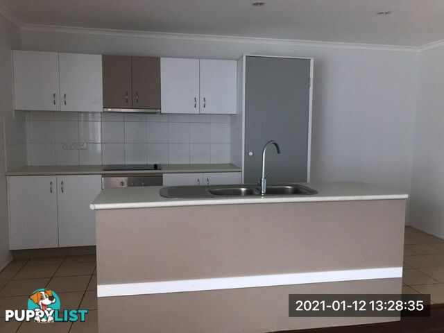 20 Pia Street RUSSELL ISLAND QLD 4184