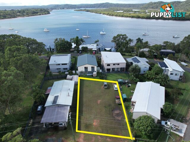 4 Ketch Street RUSSELL ISLAND QLD 4184