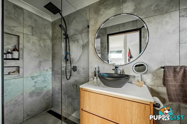 64 Laurel Street RUSSELL ISLAND QLD 4184