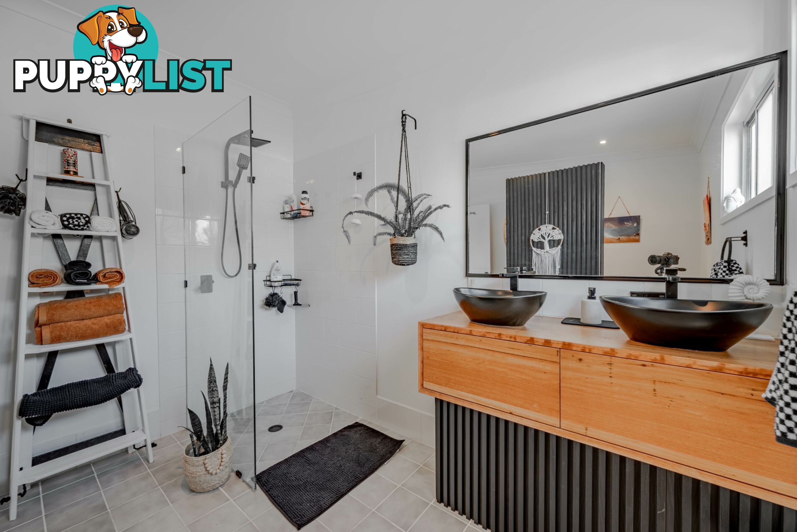 64 Laurel Street RUSSELL ISLAND QLD 4184