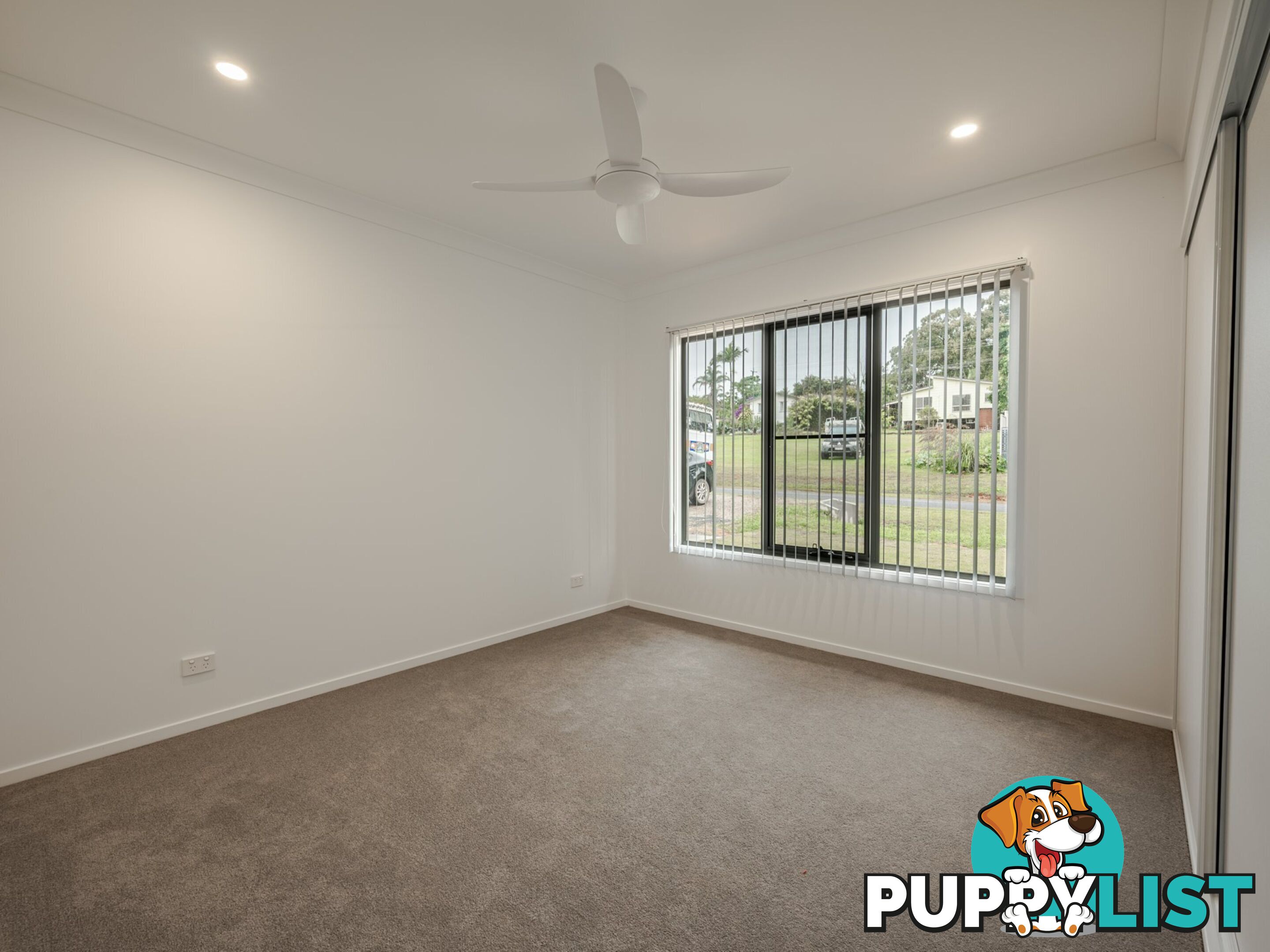 17 Mountain View Cres RUSSELL ISLAND QLD 4184