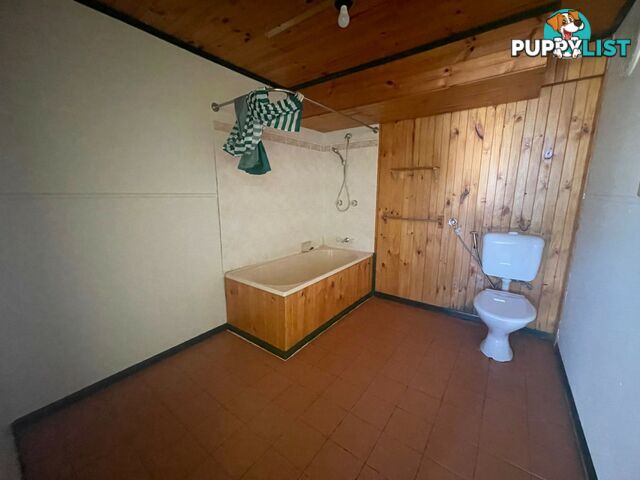 17 Reading Street RUSSELL ISLAND QLD 4184