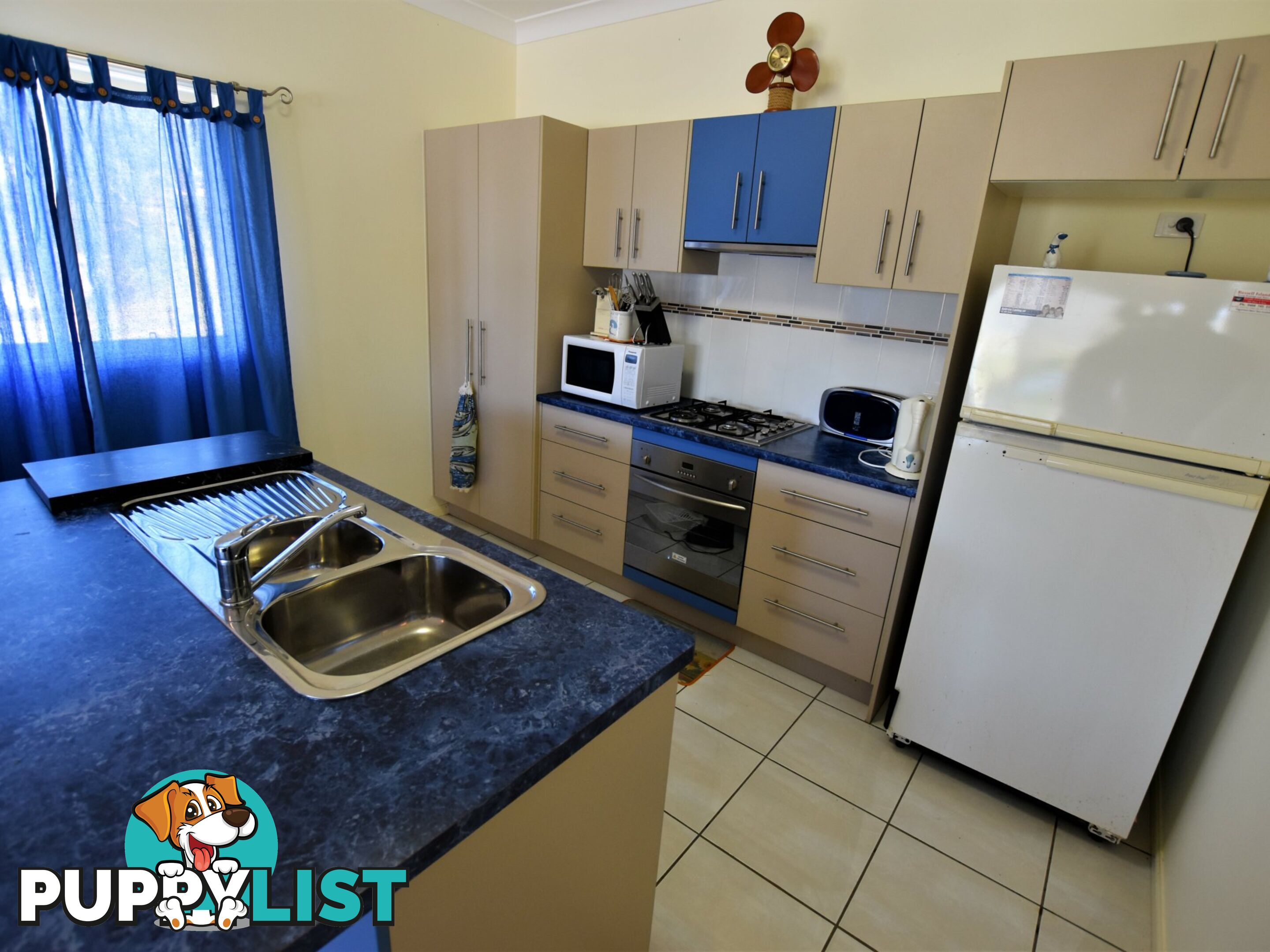 61 barcelona RUSSELL ISLAND QLD 4184