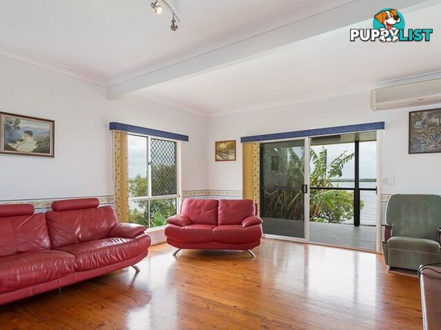 42 Mark Road RUSSELL ISLAND QLD 4184