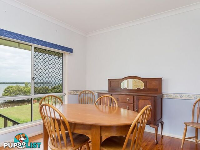 42 Mark Road RUSSELL ISLAND QLD 4184