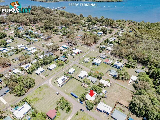 7 RICHARDSON STREET RUSSELL ISLAND QLD 4184
