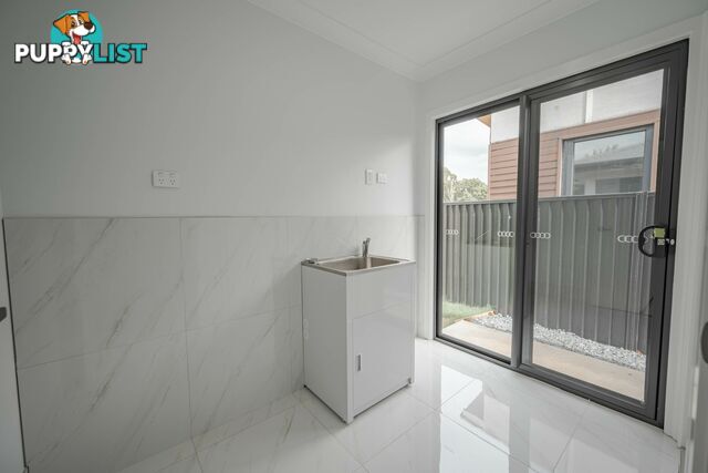 RUSSELL ISLAND QLD 4184