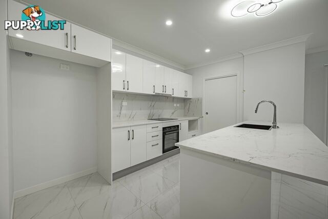 RUSSELL ISLAND QLD 4184
