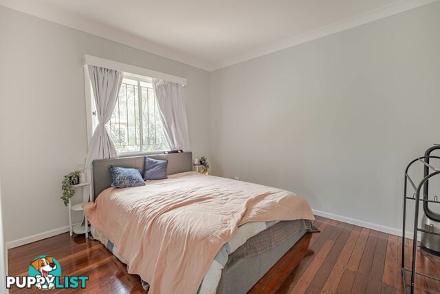 1 Iris Street RUSSELL ISLAND QLD 4184