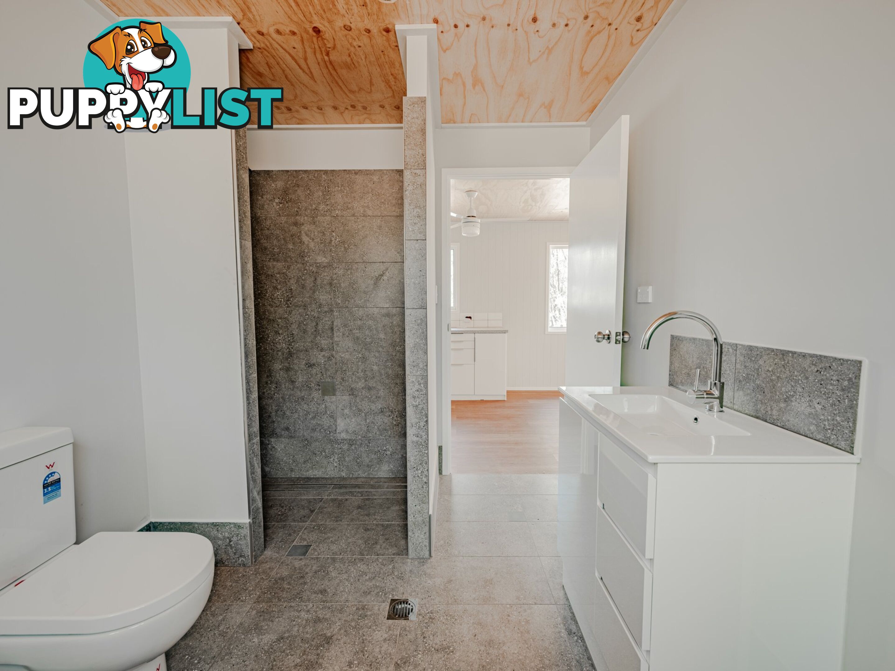 65 Kennedy Ave RUSSELL ISLAND QLD 4184