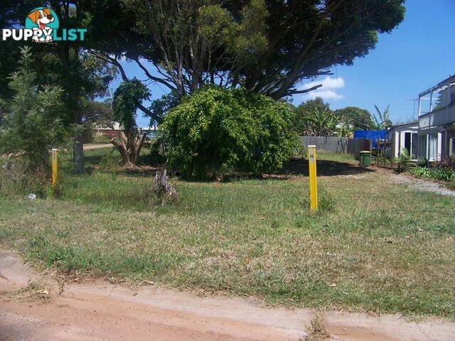 64 Bay Dve RUSSELL ISLAND QLD 4184