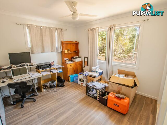 8 Hillview Pde RUSSELL ISLAND QLD 4184
