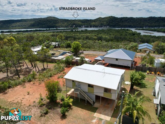 8 Hillview Pde RUSSELL ISLAND QLD 4184